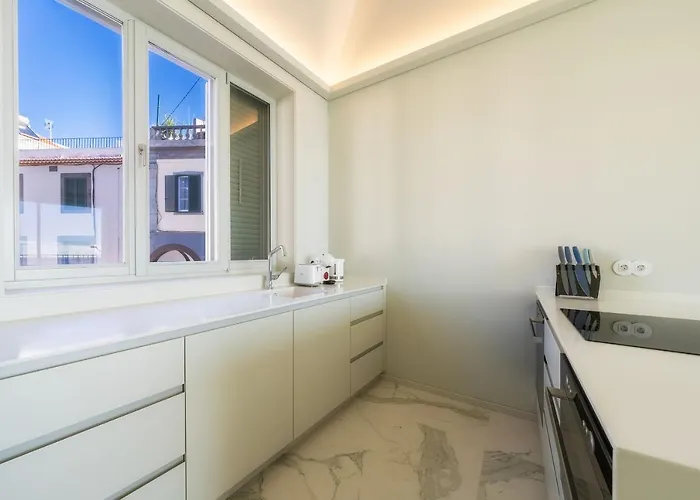 Barreirinha Front-line Sea View Ii By Madeira *