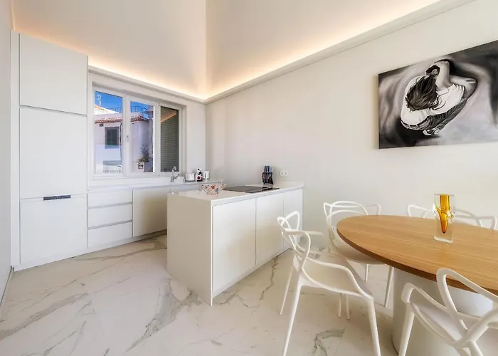 Barreirinha Front-line Sea View Ii By Madeira Funchal (Madeira)